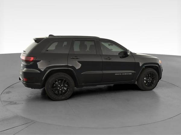 2018 Jeep Grand Cherokee High Altitude Sport Utility 4D suv Black -... for sale in Sausalito, CA – photo 12