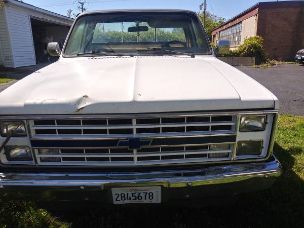 1985 chevy c10 longbed with liftgate for sale in Downers Grove, IL – photo 4