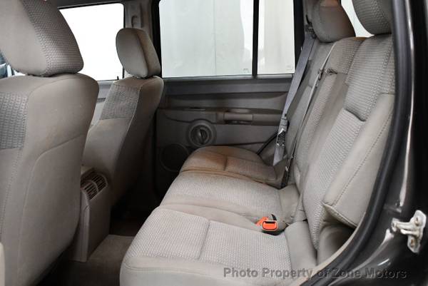 2006 *Jeep* *Commander* *4dr 4WD* GRAY - cars & trucks - by dealer -... for sale in Addison, IL – photo 10