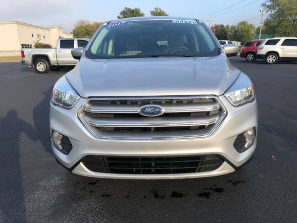 2017 Ford Escape SE FWD - - by dealer - vehicle for sale in Pinckneyville, IN – photo 9