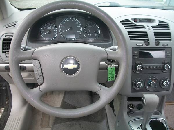 2007 Chevy Malibu LS - cars & trucks - by dealer - vehicle... for sale in Normal, IL – photo 10