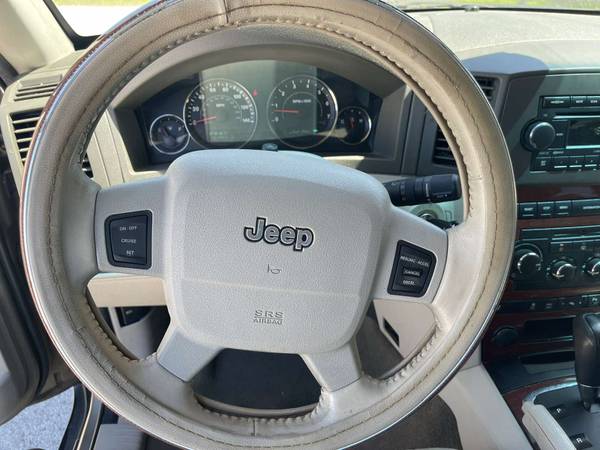 2005 Jeep Grand Cherokee - - by dealer - vehicle for sale in Hudson, FL – photo 8