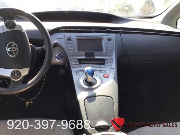 2014 TOYOTA PRIUS IV - - by dealer - vehicle for sale in Jefferson, WI – photo 11
