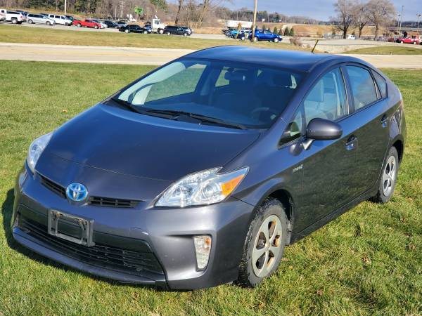 2013 Toyota Prius II (One Owner! Financing! Trades Welcome!) - cars... for sale in Jefferson, WI – photo 3