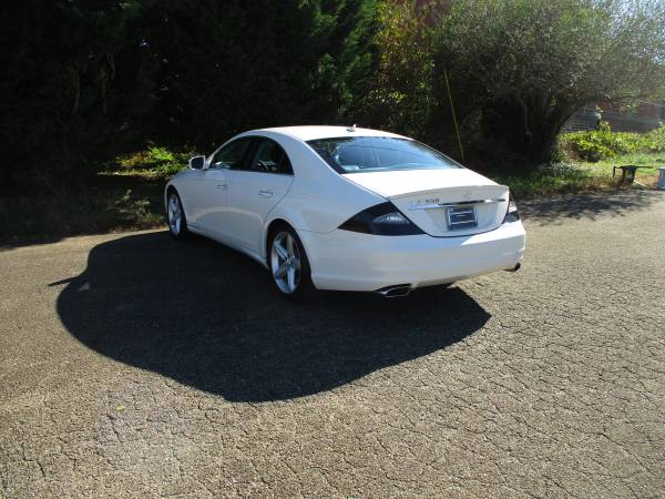 2009 Mercedes-Benz CLS Limited - Great Car-Fax, Garage Kept - cars &... for sale in Cumming, GA – photo 3