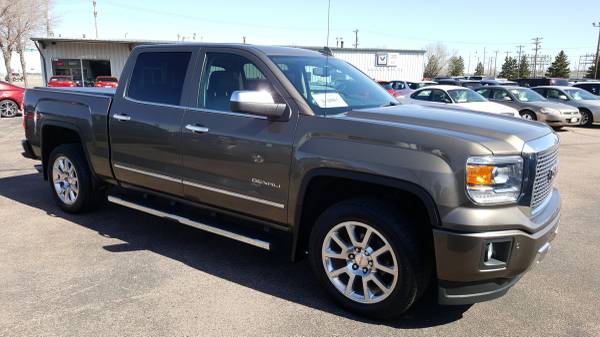 2015 GMC SIERRA DENALI 4X4 with 134, 180 on it AND POWERTRAIN for sale in Sioux Falls, SD – photo 4
