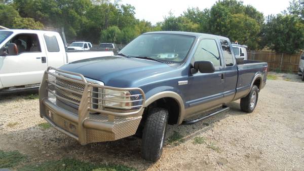 2005 Ford F-250 Lariat Extended Cab 4X4 6.8 V-10 - cars & trucks -... for sale in Lancaster, TX – photo 3