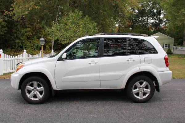 2004 Toyota Rav4 Limited for sale in West Warwick, RI – photo 3