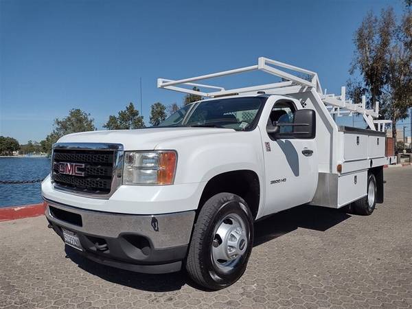 2014 GMC 3500 Service truck, One owner, 6 0L, Hvy duty ladder rack! for sale in Other, NM – photo 2