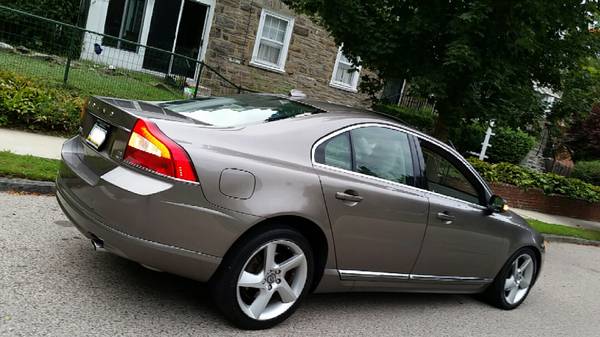2010 VOLVO S80 T6 TURBO A.W.D* SUNROOF BLUETOOTH LEATHER GARAGE KEPT! for sale in Philadelphia, PA – photo 2