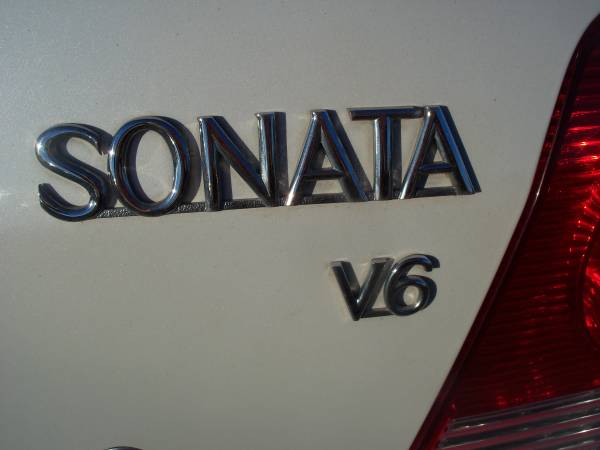 2004 HYUNDIA SONATA - - by dealer - vehicle automotive for sale in ELK RIVER -ANOKA, MN – photo 7