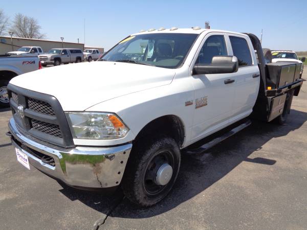 2018 RAM 3500HD CREW 6 4L HEMI FLATBED 4X4 RUST FREE SOUTHERN - cars for sale in Other, IL