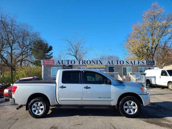 2010 Nissan Titan XE 4x4 4dr - cars & trucks - by owner - vehicle... for sale in Lexington, KY – photo 4