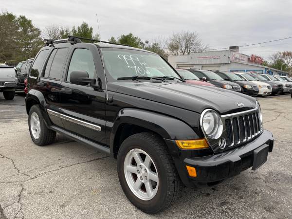 2005 Jeep Liberty 4WD Limited "$999 Down" - cars & trucks - by... for sale in Greenwood, IN – photo 4