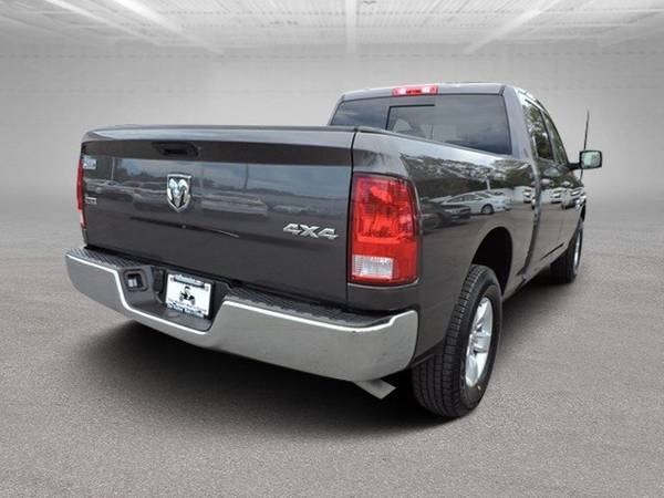 2019 Ram 1500 Classic SLT 4WD Crew Cab for sale in Wilmington, NC – photo 8