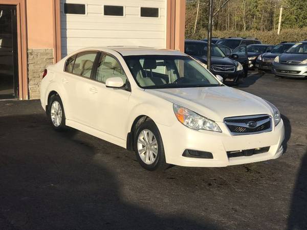 2011 Subaru Legacy - Financing Available! for sale in East Syracuse, NY – photo 2