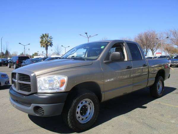 2008 Dodge Ram 1500 QUAD CAB - 4X4 - V8 - LEATHER SEATS - GREAT FOR... for sale in Sacramento , CA – photo 2