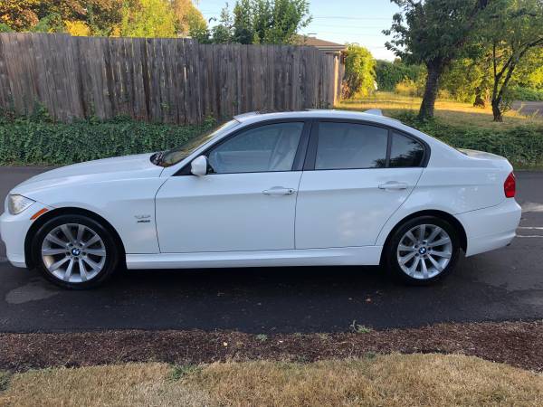 2011 BMW 328i Xdrive - cars & trucks - by owner - vehicle automotive... for sale in Portland, OR – photo 4