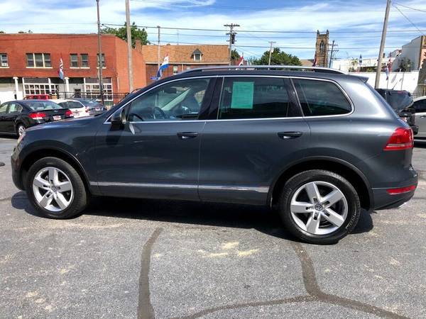 2013 Volkswagen Touareg TDI Lux CALL OR TEXT TODAY! - cars & trucks... for sale in Cleveland, OH – photo 8