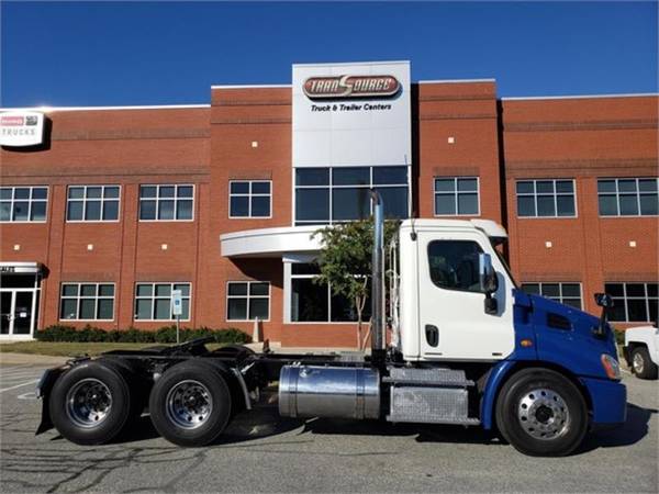 2012 Freightliner® CASCADIA 125 for sale in Colfax, NC – photo 5