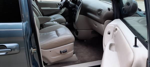 2005 Chrysler Town & Country Touring, stow'n go, leather - cars &... for sale in Flowery Branch, GA – photo 6