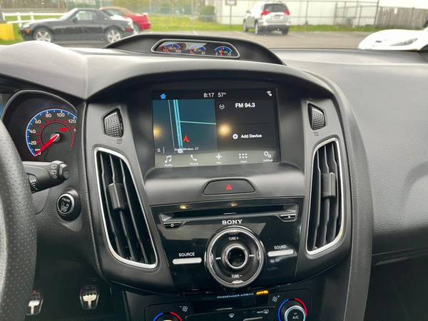 Wow! A 2017 Ford Focus TRIM with only 20, 149 Miles - Hartford for sale in South Windsor, CT – photo 24