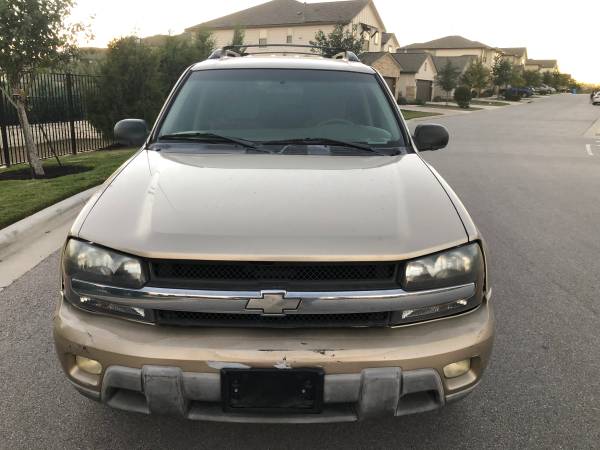 2004 Chevrolet Trailblazer EXT 116k!! 3rd row! Tow hitch! - cars &... for sale in Austin, TX – photo 3