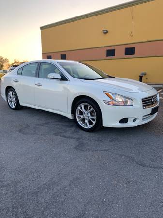 2014 Nissan Maxima / Premium Package - cars & trucks - by owner -... for sale in McAllen, TX – photo 3