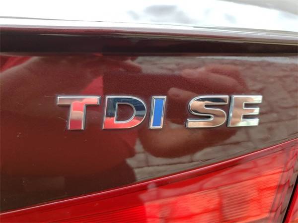 2013 VW Volkswagen Passat TDI SE sedan Red for sale in Fayetteville, AR – photo 10