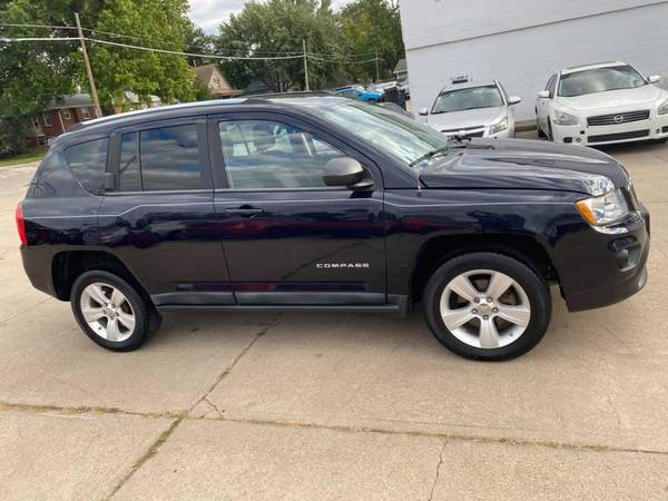 2011 Jeep Compass Latitude *76K Miles!* Clean Title! - cars & trucks... for sale in Lincoln, IA – photo 9
