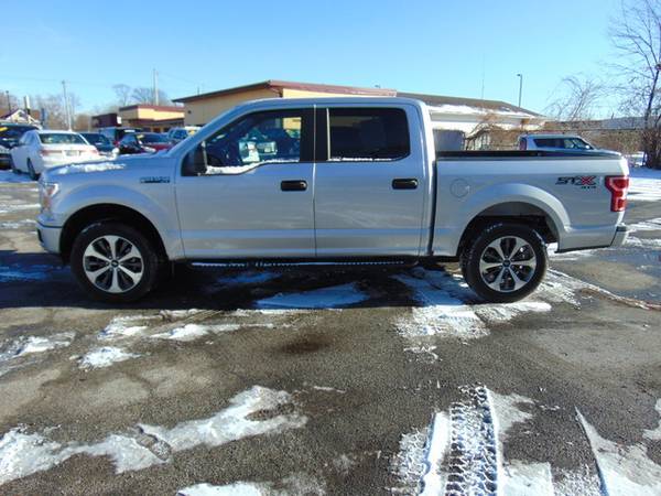 2019 Ford F-150 LARIAT - - by dealer - vehicle for sale in Highland, IL – photo 2