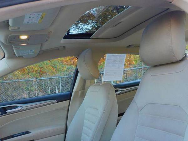 2013 Ford Fusion SE Sedan 4D - cars & trucks - by dealer - vehicle... for sale in Alexandria, District Of Columbia – photo 17