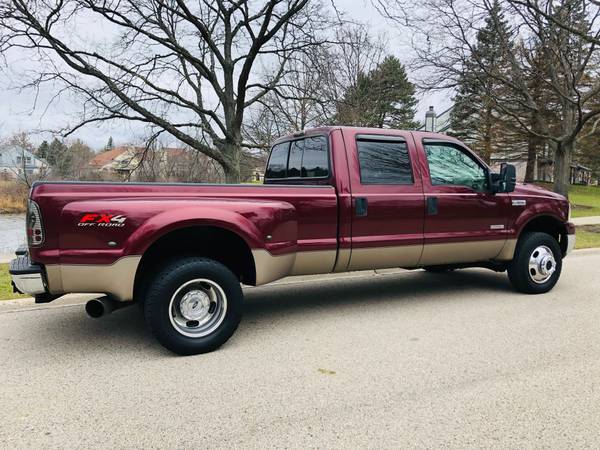 2006 Ford F350 4X4 Super Duty Lariat Dually Diesel - cars & trucks -... for sale in Libertyville, IL – photo 3