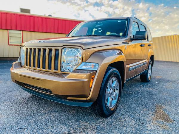 2012 JEEP LIBERTY - cars & trucks - by owner - vehicle automotive sale for sale in Lubbock, TX – photo 3