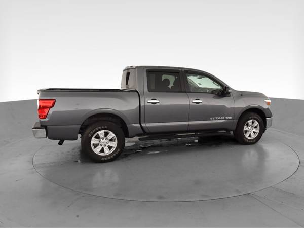 2019 Nissan Titan Crew Cab SV Pickup 4D 5 1/2 ft pickup Gray -... for sale in Albuquerque, NM – photo 12