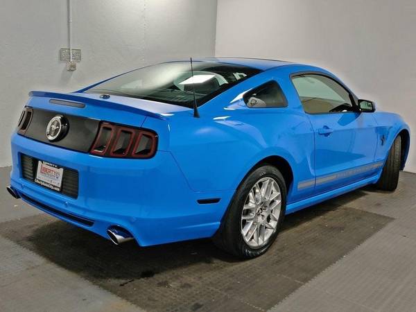 2013 Ford Mustang Base Financing Options Available!!! - cars &... for sale in Libertyville, IL – photo 5