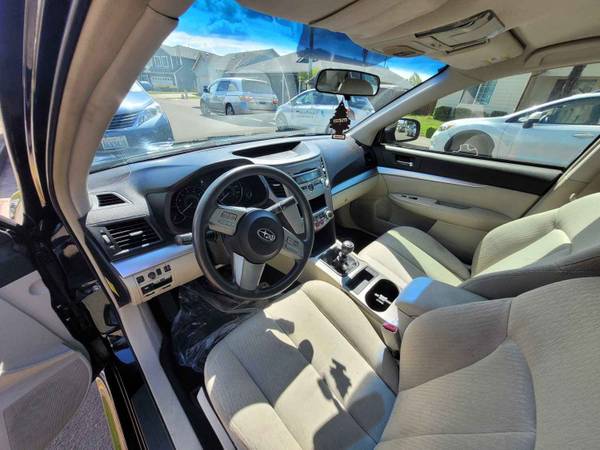 2010 Subaru Legacy 6spd CLEAN for sale in Battle ground, OR – photo 5