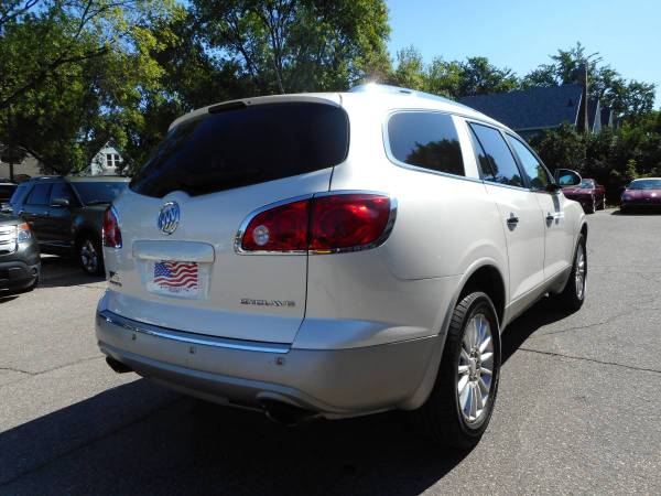 ★★★ 2012 Buick Enclave / New Tires / Leather / Sunroof! ★★★ - cars &... for sale in Grand Forks, ND – photo 7