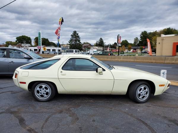 1982 Porsche 928 2dr Coupe for sale in reading, PA – photo 6