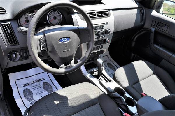 2011 Ford Focus SE for sale in Scio, OH – photo 10