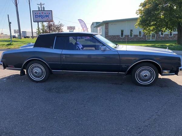 1984 Buick Riviera **RUST FREE OREGON CAR** LOW MILES for sale in Ramsey , MN – photo 2