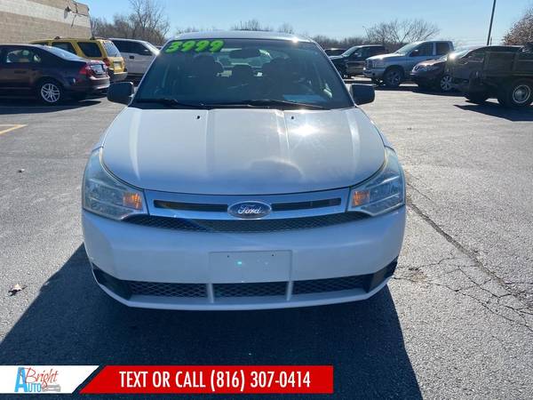 2010 FORD FOCUS SE - cars & trucks - by dealer - vehicle automotive... for sale in BLUE SPRINGS, MO – photo 3