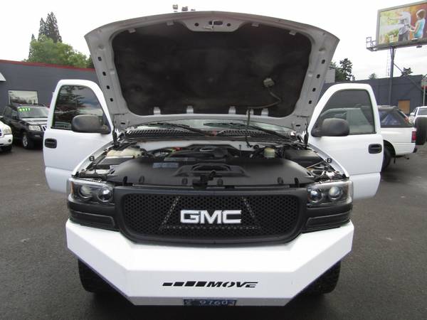 2002 GMC Sierra 1500 Reg Cab 4x4 WHITE Lifted Bumpers WOW ! for sale in Milwaukie, OR – photo 18