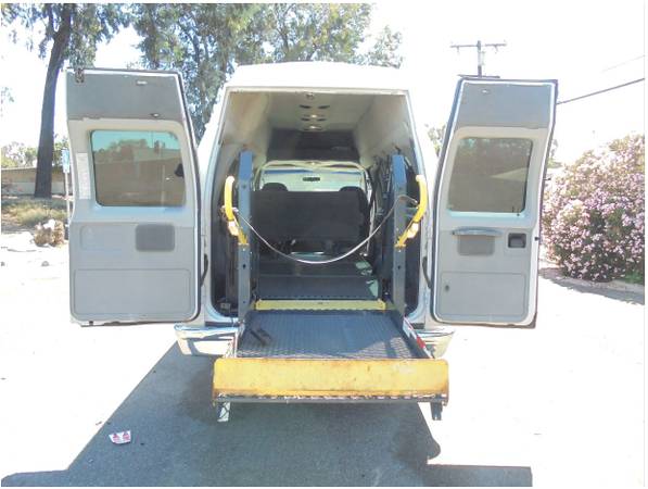 2006 Used Ford E350 Wheelchair van - cars & trucks - by dealer -... for sale in Rosemead, CA – photo 10