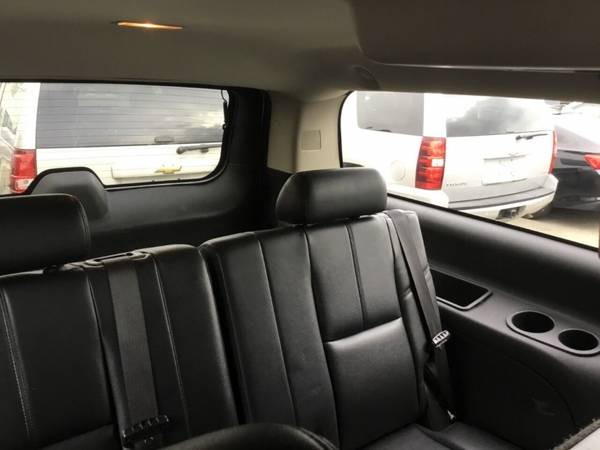2012 Chevrolet Suburban LT 1500 4x4 4dr SUV - - by for sale in Buffalo, NY – photo 8