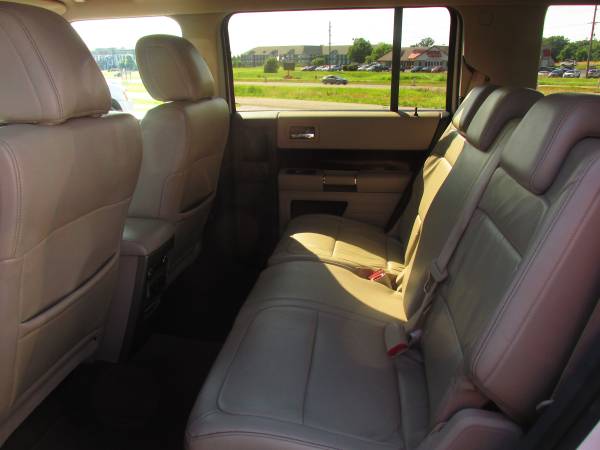 2009 Ford Flex SEL 3rd Row Seat V6*autoworldil.com* ""PRICED REDUCED"" for sale in Carbondale, IL – photo 13