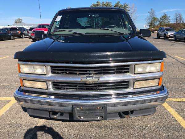 1999 2door Chevy tahoe for sale in Akron, OH – photo 2