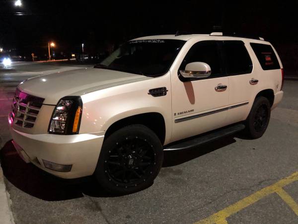 2008 Cadillac Escalade for sale in Other, CT – photo 2