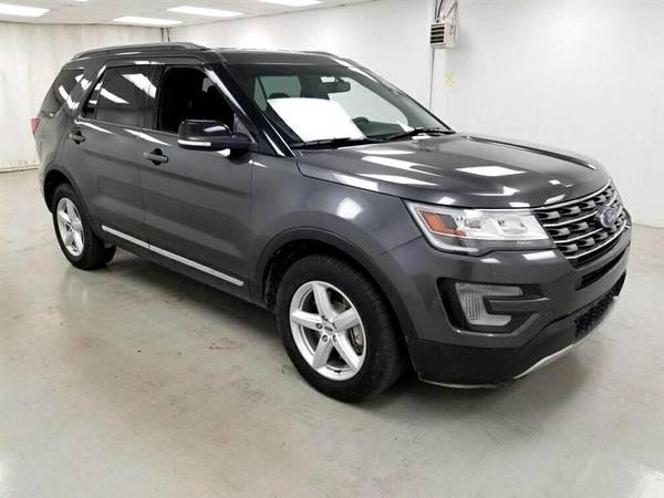 2017 Ford Explorer XLT... Call Today! Low Montly Payments! - cars &... for sale in Saint Marys, OH – photo 4