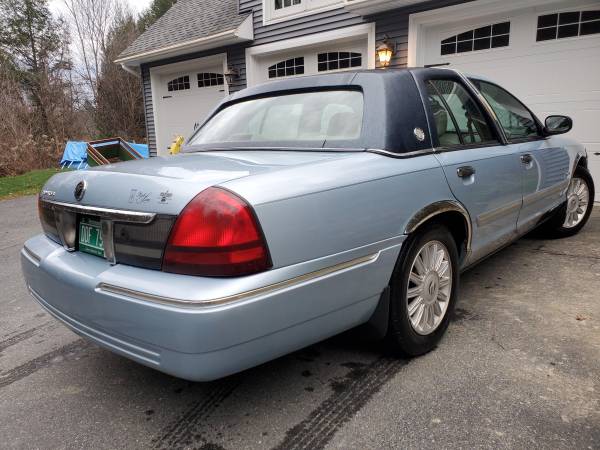 "One of a Kind" '09 Mercury Grand Marquis - cars & trucks - by owner... for sale in Windsor, VT – photo 4